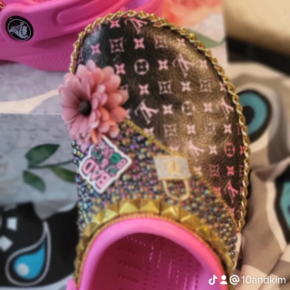 Custom crocs - Picture 5 of 9